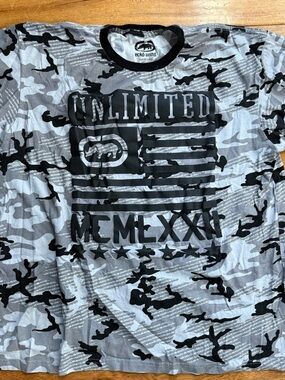 Ecko Unlimited Camo Graphic Tee